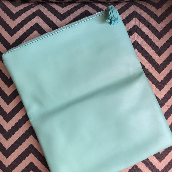 Rachel Pally Reversible Clutch 🆕 - Picture 3 of 6